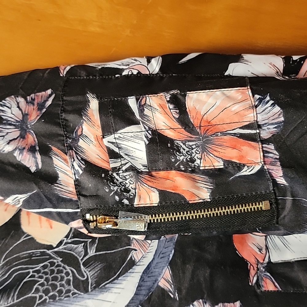 White Mark Winter Collection Bomber Jacket - image 2